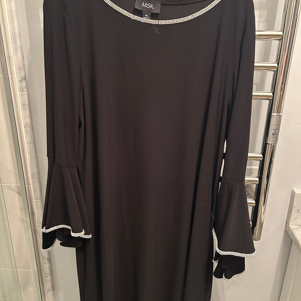 MSK Elegant Black Dress with Flared Sleeves